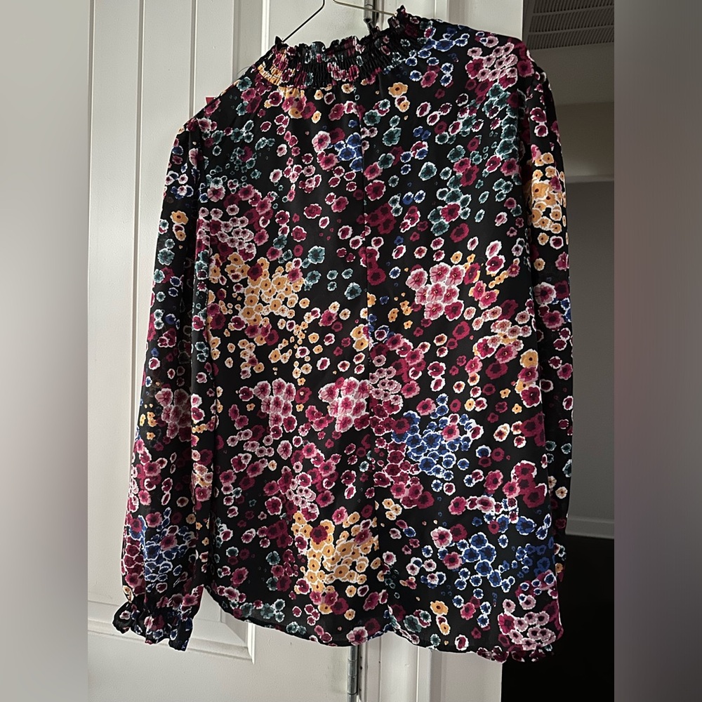 Adrienne Vittadini Floral Blouse Size S